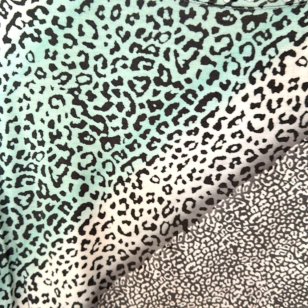 Ruby Rd Leopard Print Top PL Rhinestone Embellished Neckline Ruched Side Stretch - Picture 5 of 8